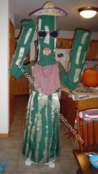 coolest-cactus-antenna-costume-39145